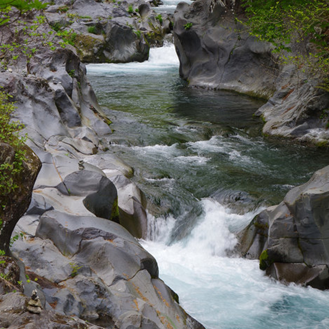 Kanmangafuchi Abyss